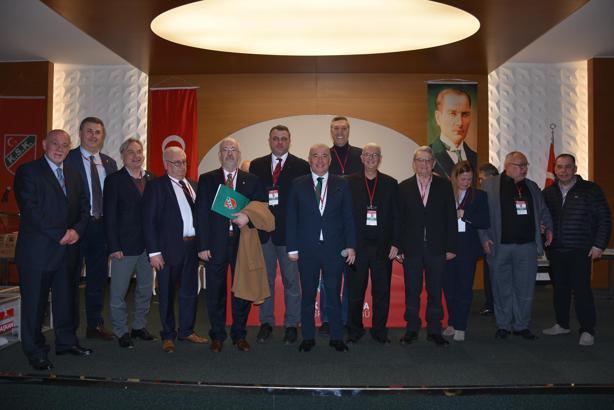 Karşıyaka'da divanda Mehmet Yaya dönemi