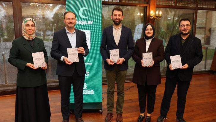 Yeşilay'ın 'Bağımsızlık Mektupları' kitabı tanıtıldı: Karanlığın içinde ışık arayan insanmışım