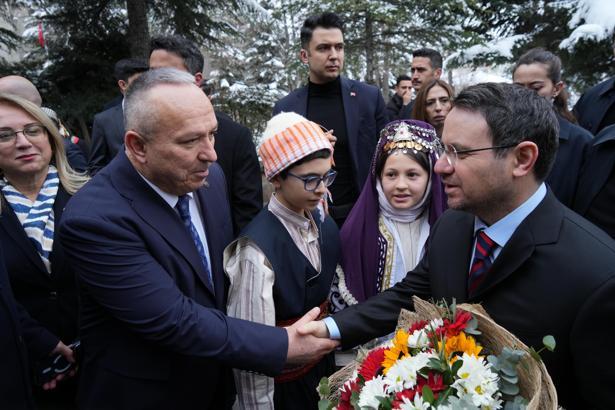 Bakan Gürlek: Bugün beni bağrınıza bastınız (2)