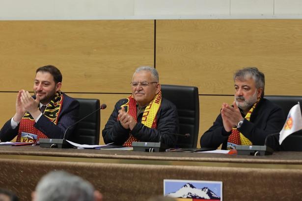 Başkan Büyükkılıç, Kayserispor  genel kuruluna katıldı