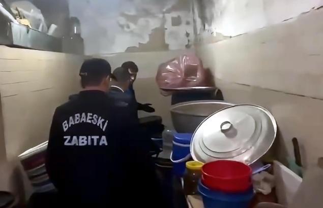 Ruhsatsız imalathanede üretilen 2 bin 500 kilo turşu imha edildi