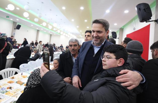 Bakan Bayraktar: Türkiye olarak çok daha güçlü olmamız lazım