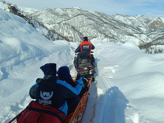 Ovacık’ta 1 metreyi bulan karda sağlık seferberliği