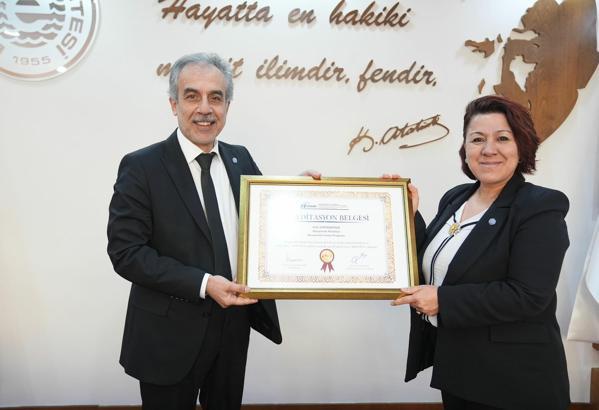 EÜ Hemşirelik Fakültesi Lisans Eğitim Programı'na '5 yıllık tam akreditasyon'