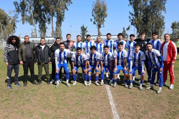 Akdeniz Belediyespor ligi lider olarak tamamladı