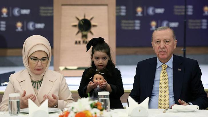 Cumhurbaşkanı Erdoğan: Bu fırtınalı sulardan ülkemizi sahil-i selamete çıkartacağız