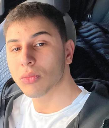 Asker eğlencesinde bayrak salladığı araçtan düşen Buğra öldü