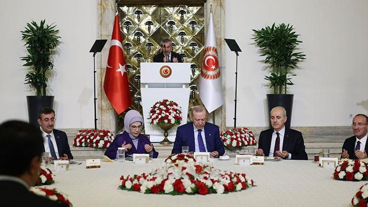 Cumhurbaşkanı Erdoğan: Çatışma yerine müzakerenin, savaş yerine barışın tarafındayız