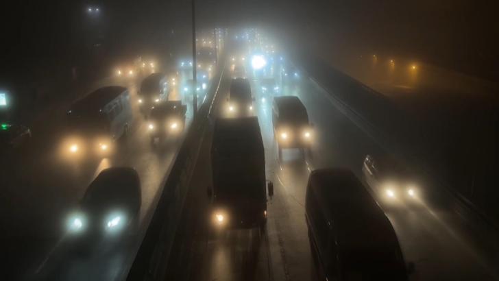 İstanbul - İstanbul'da sis etkili oluyor