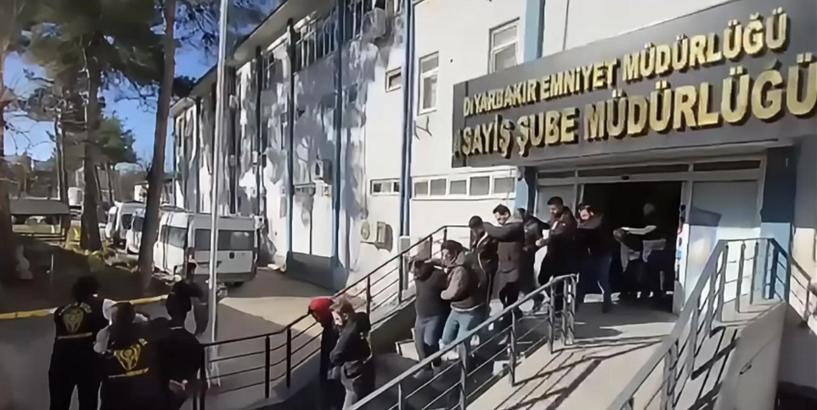 Sahte ‘araç muayene randevusu’ dolandırıcılığına 14 ilde ‘Son istasyon’ operasyonu: 25 tutuklama