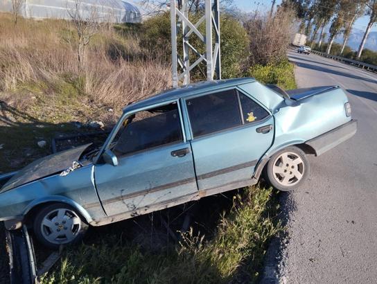 Otomobil şarampole düştü, sürücü yaralandı