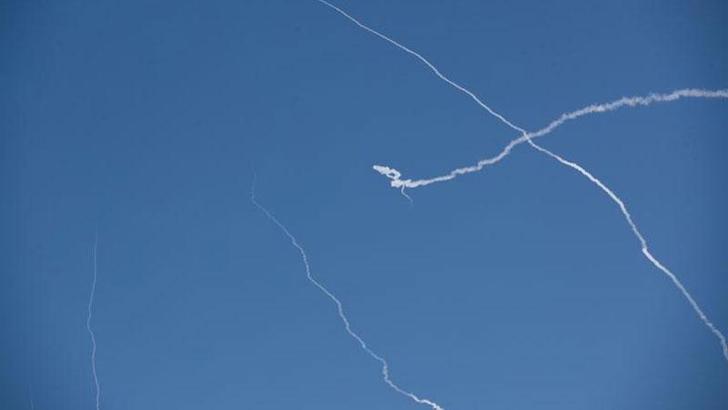 Suudi Arabistan: 3 seyir füzesi ve 3 İHA’ya müdahale edildi