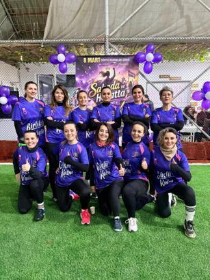 Samsun'da kadınlar futbol sahasında buluştu