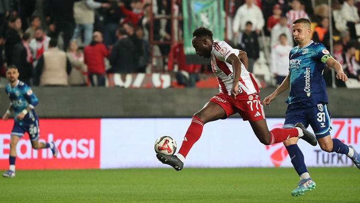 Hesap.com Antalyaspor, kupaya puansız veda etti