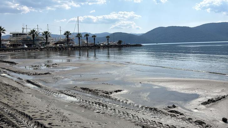 Akyaka'da deniz çekildi; Köyceğiz Gölü de normale döndü