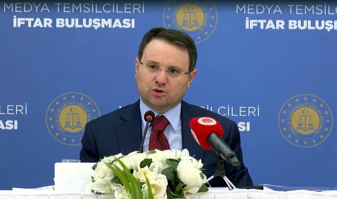 Bakan Gürlek: Hakimin belli bir iş vizesini tutturması gerekecek terfi etmesi için