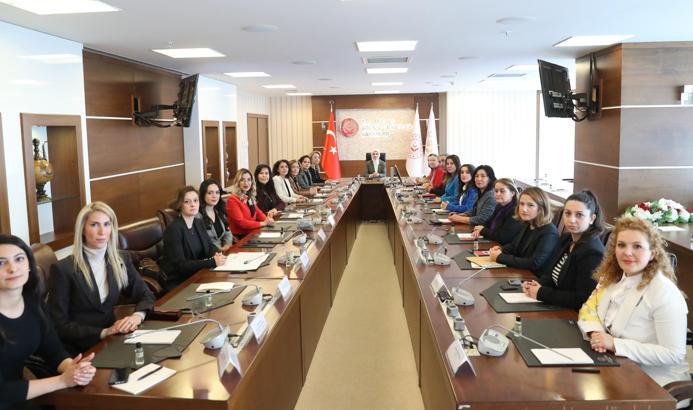 Bakan Göktaş, baroların kadın ve çocuk hakları komisyonu temsilcileriyle görüştü