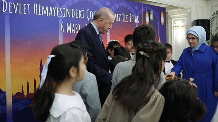 Cumhurbaşkanı Erdoğan, devlet himayesindeki çocuklarla iftarda buluştu