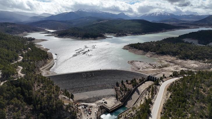Gölhisar sulamasında çalışmalar hızla ilerliyor