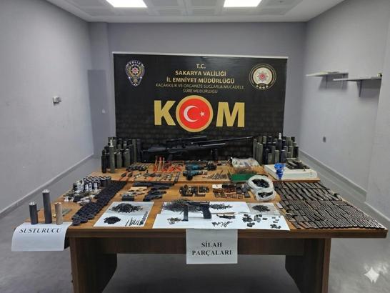 Sakarya’da 'uyuşturucu ve silah ticareti'ne 2 tutuklama