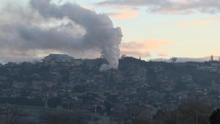 Beykoz’da 3 katlı villada çıkan yangın söndürüldü