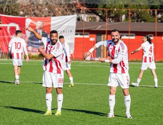 Ayvalıkgücü seriye taktı