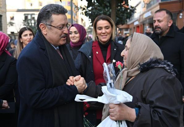 Başkan Genç: Geleceğe yön veren en kıymetli değerlerimiz kadınlarımızdır