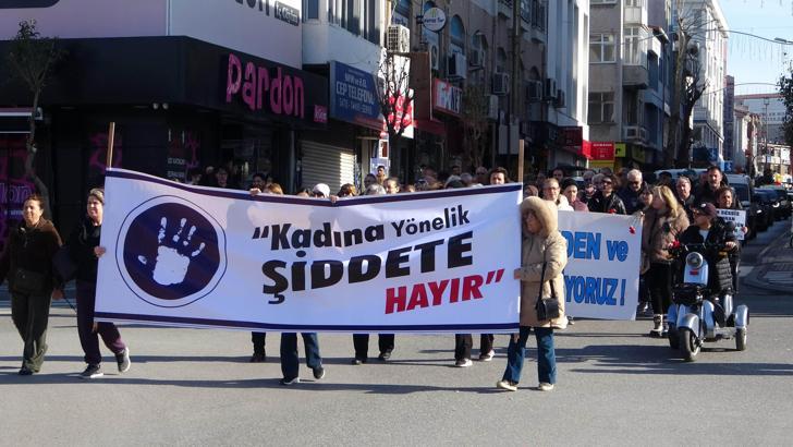 Edirne’de kadınlardan ‘8 Mart’ yürüyüşü