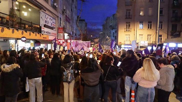 Beyoğlu'nda 24'üncü Feminist Gece Yürüyüşü