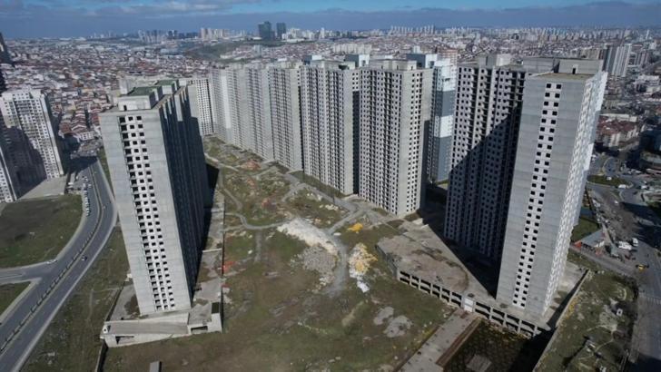 Esenyurt'ta 15 yıldır gökdelenlerin inşaatı sürüyordu; şirket iflas etti