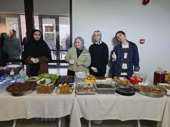 Öğrencilerinin emekleri öğrencilere gelir oldu