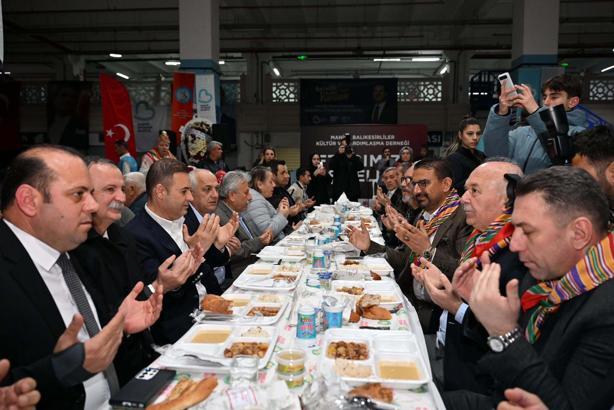 Balıkesirliler iftarda buluştu