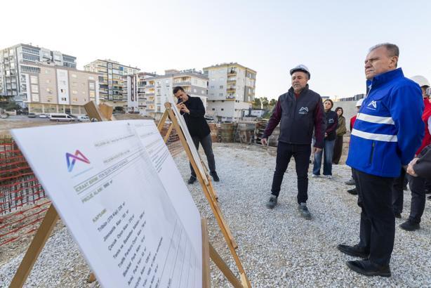 Başkan Seçer, Spor Park Tarsus Yerleşkesi'nde incelemelerde bulundu