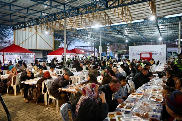 Didim'de ramazan bereketi bu defa Balat Mahallesi'nde yaşandı