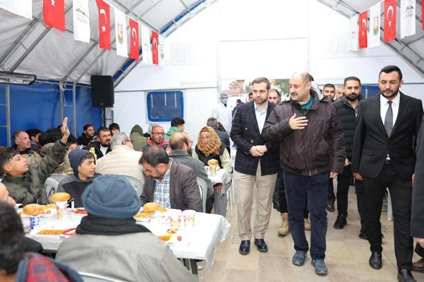 Şanlıurfa’da her gün 2 bin 500 kişiye iftar veriliyor