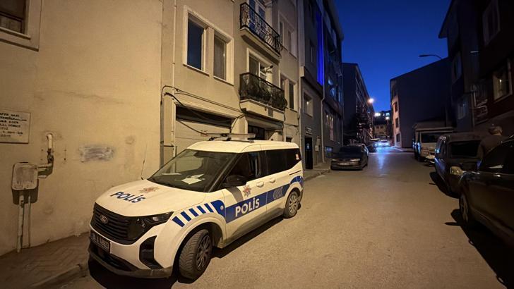 Emekli okul müdürü evinde ölü bulundu