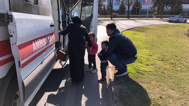 Bursa'da motosiklet devrildi: Aynı aileden 4 yaralı