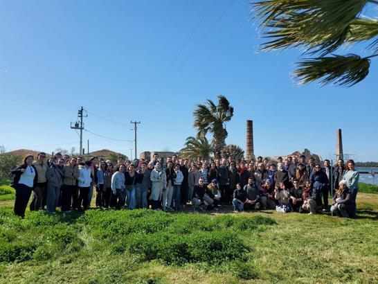 ODTÜ'lü 100 kişilik ekipten Tarihi Gümüşlü Zeytinyağı ve Prina Fabrikası'nda saha çalışması