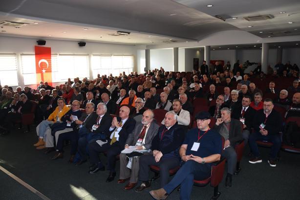 Karşıyaka yine kongreye gidiyor