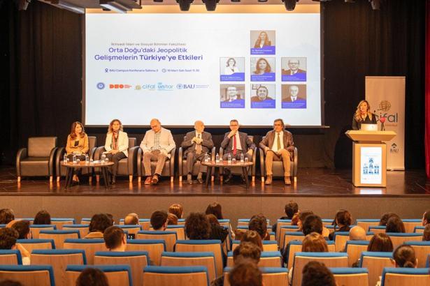 BAU’da ‘Orta Doğu’daki Jeopolitik Gelişmelerin Türkiye’ye Etkileri’ paneli düzenlendi