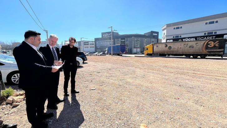 İnegöl’ün sanayi bölgelerindeki otopark alanları artıyor