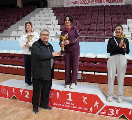 Hatay’da sağlıkçılar arasında masa tenisi turnuvası