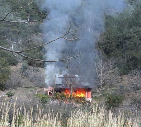 Adana'da ev yangını