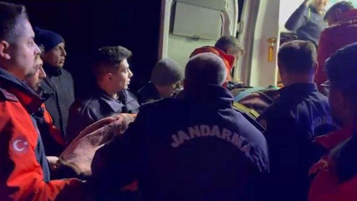 Bartın'da kayıp olarak aranan kadın, donmak üzereyken bulundu