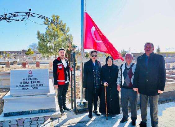 Kayseri’de bayram öncesi şehit kabirlerine ziyaret