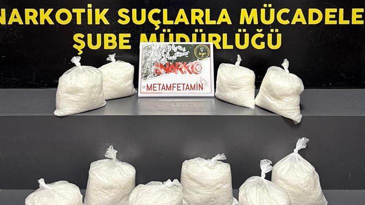 Kargo firmasına operasyon; 9 kilo metamfetamin ele geçirildi