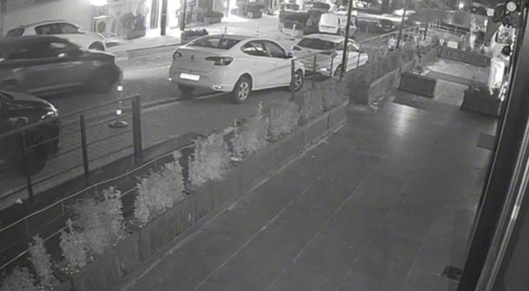 İstanbul- Esenyurt'ta iş yerini kurşunlayan 2 şüpheli yakalandı