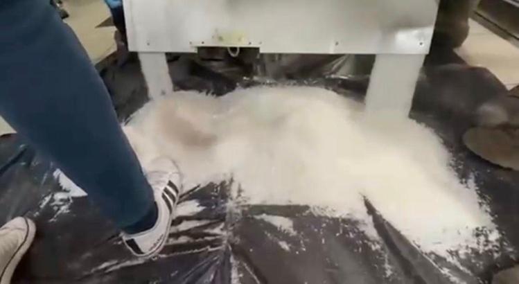 Diyarbakır'da durdurulan TIR'da 81 kilo metamfetamin ele geçirildi