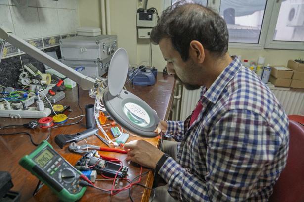 Asperger sendromlu yüksek mühendis, Eşrefpaşa Hastanesi’nde görevde