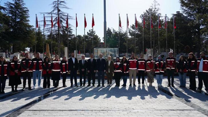 Aile ve Sosyal Hizmetler Bakanlığı'ndan Ankara'da şehitlik ziyareti